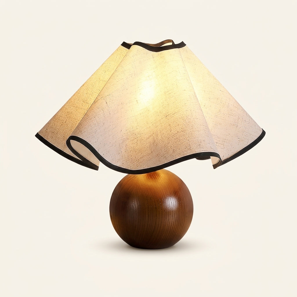 Lámpara de mesa con pantalla ondulada de lino Onda