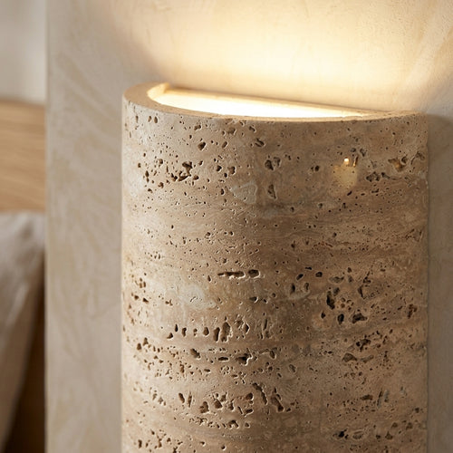 Aplique de pared curvo de travertino natural Arco – detalle