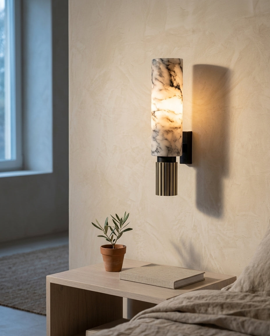 Aplique de pared de alabastro natural y latón acanalado Alabastro – cabecero