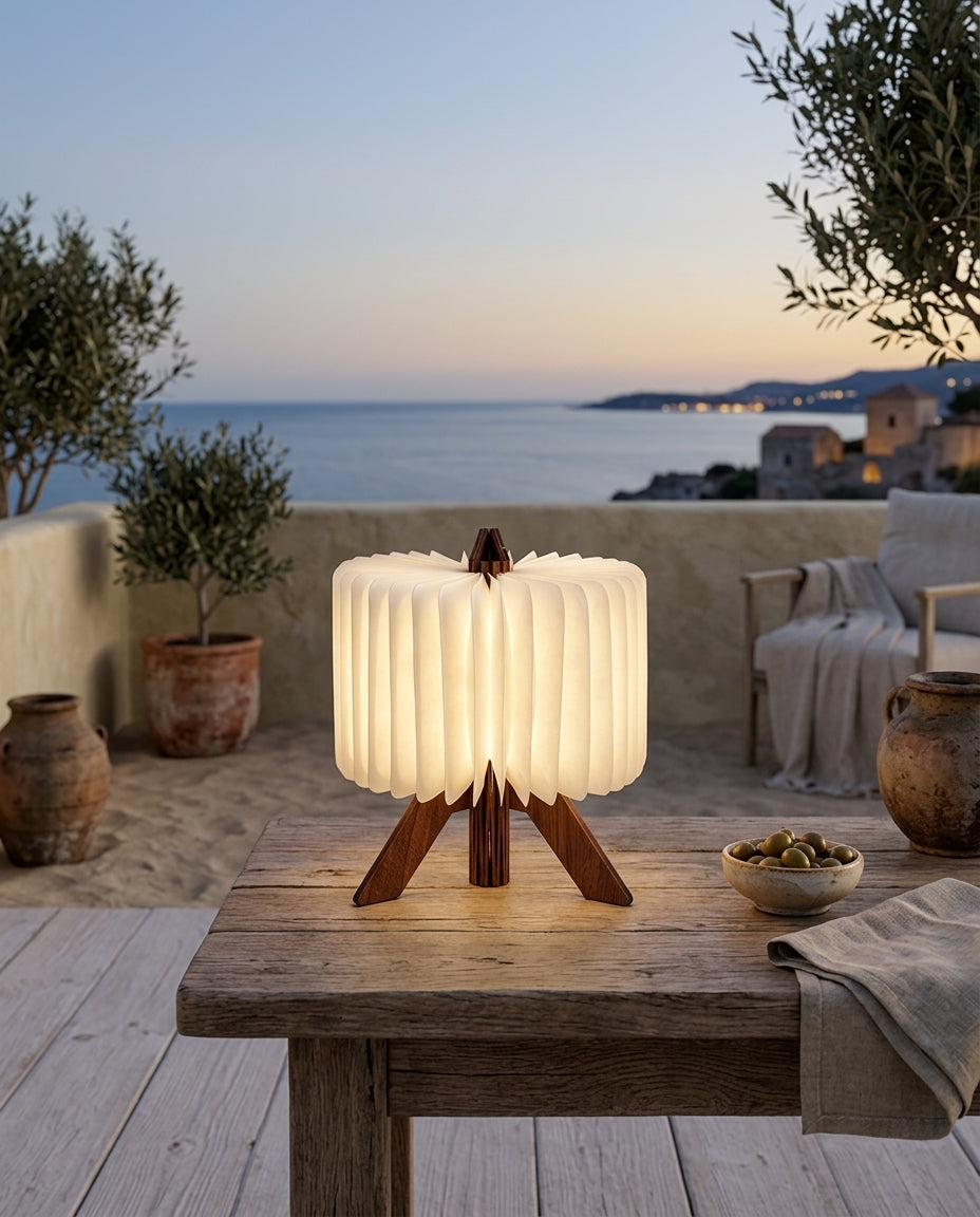 Lámpara de mesa plegable de madera y papel Pliego – terraza
