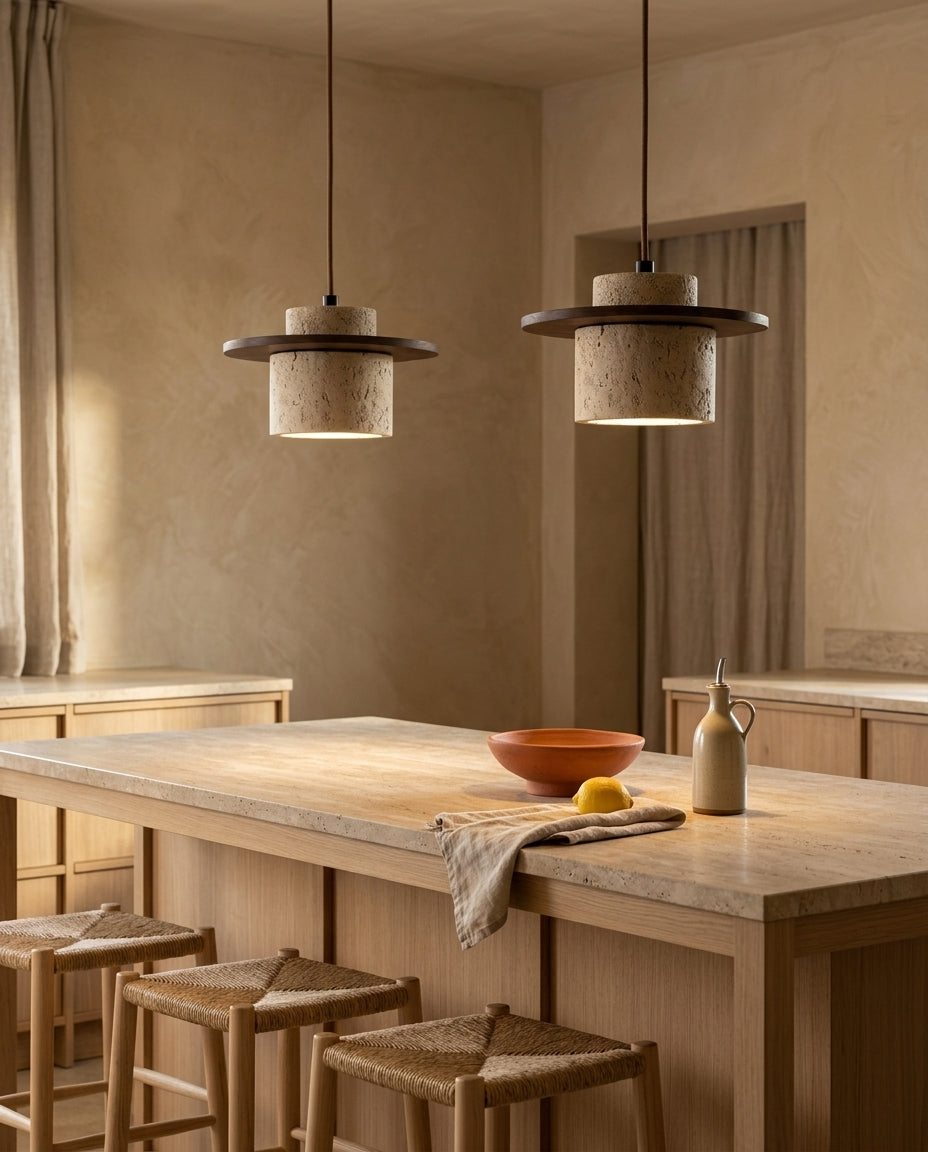 Lámpara colgante de travertino en capas con disco de madera Estrato – cocina