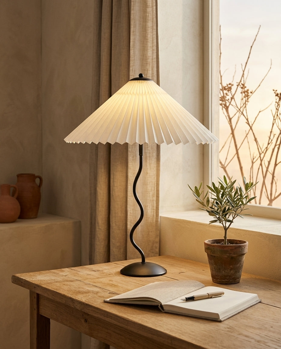 Lámpara de mesa de pie ondulado con pantalla plisada Curva – escritorio
